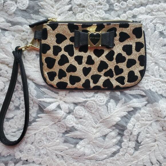 Betsey Johnson Animal Print Wristlet - Picture 1 of 7